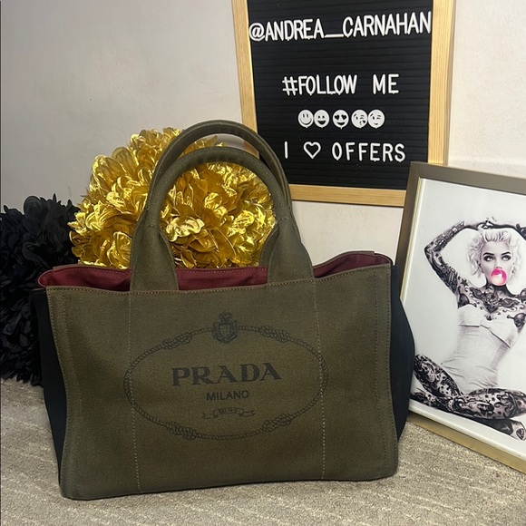 Prada Canapa Limited Edition - Picture 1 of 12